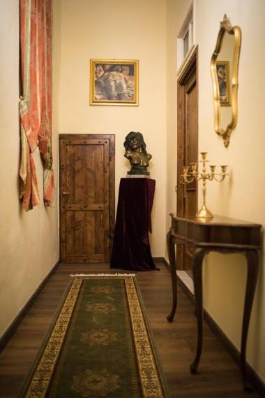 All'ombra della Torre