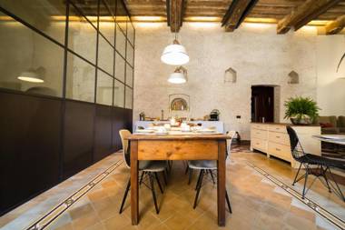 Casatorre dei Leoni Dimora Storica