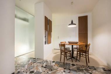 Refe Nero - Exclusive Suite