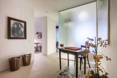 Refe Nero - Exclusive Suite