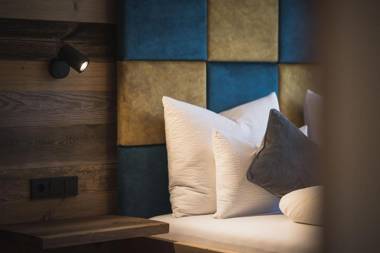 Schuischta Mountain Apartments