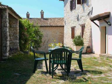 Peaceful Holiday Home in Sellano with Pool