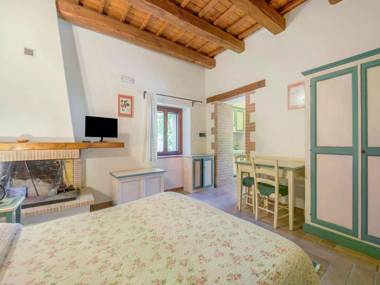 Cheerful apartment with communal pool in a quiet area