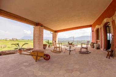 8 bedrooms villa with private pool enclosed garden and wifi at Segni