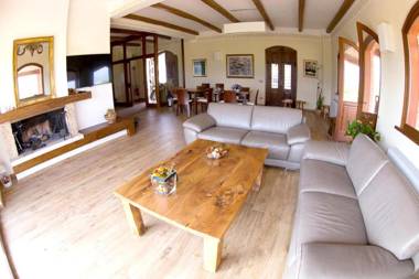 8 bedrooms villa with private pool enclosed garden and wifi at Segni