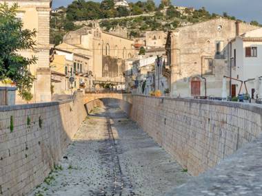 Vintage Holiday Home in Scicli with Balcony