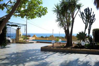 3 bedrooms villa with sea view private pool and enclosed garden at Sciacca