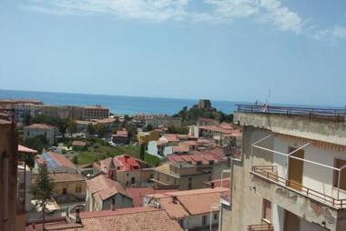 Appartamento con terrazza vista panoramica sul mare