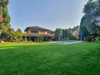 Domus 81 - Villa con piscina in Sardegna