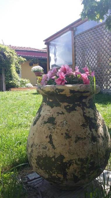 casa di campagna dal pozzo