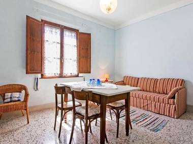 Sprawling Holiday Home in Sarteano with Swimming Pool