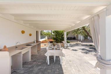 Villa Eva by BarbarHouse