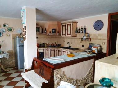 2 bedrooms appartement with enclosed garden at Case Peschiera lu Fraili 2 km away from the beach
