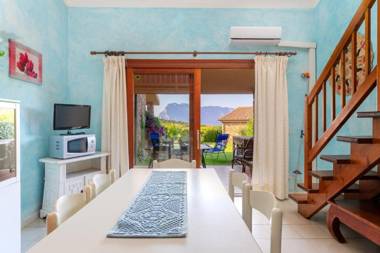 3 bedrooms appartement at San Teodoro 200 m away from the beach with sea view and furnished garden