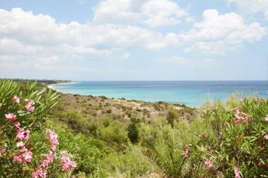 Pinus Village Sea Front Apartment