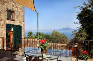 Stony Villa Volcano View