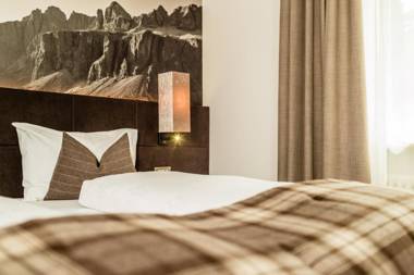 Hotel Touring Dolomites