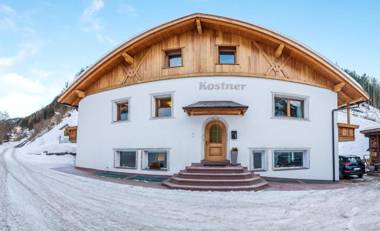Apt Hetti - Haus Kostner