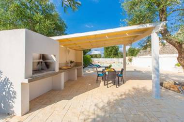 Trullo del Mandarino con piscina