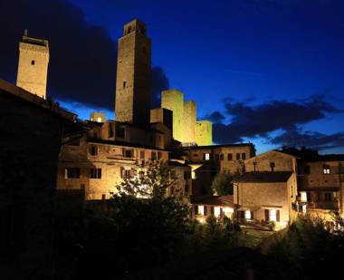 Fabio Apartments San Gimignano