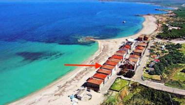 On The Beach La Rena Beddha