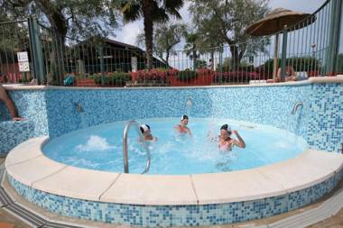 Weekend Glamping Resort