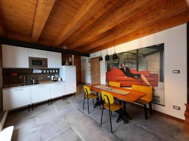 Camere B81 di Strain Neva