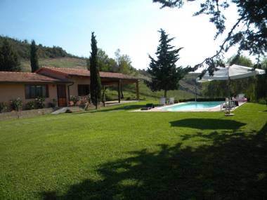 Apartment in San Casciano dei Bagni with Pool Parking & Garden