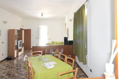 4 bedrooms house at Torre Pali Lecce 500 m away from the beach with sea view enclosed garden and wifi