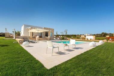 Villa Eneide by Perle di Puglia