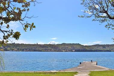 Casa Laura Salò 200mt from Garda lake