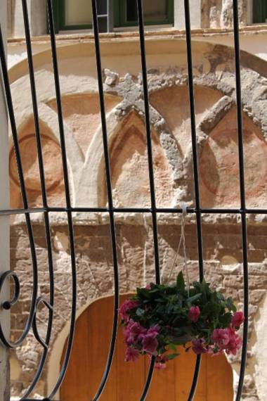 Le Petit Bouganville