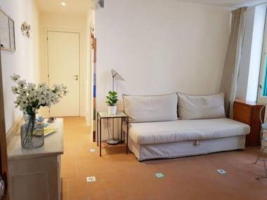 Le Petit Bouganville