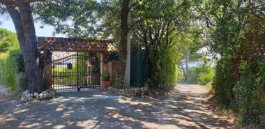 Tuscan Villa private pool and tennis court Gardenwi-fi Ac Pet friendly