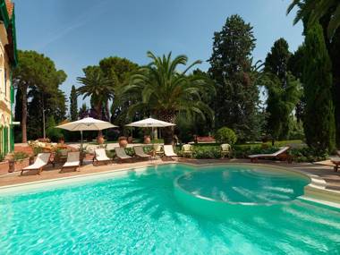 Villa Rosella Resort