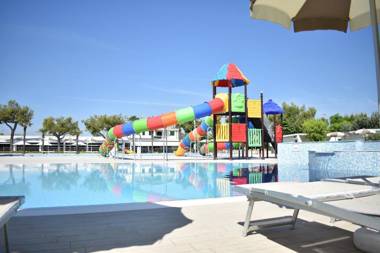 Stork Family Camping Village