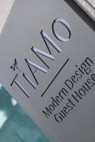 TiAMo Modern Design Guest House