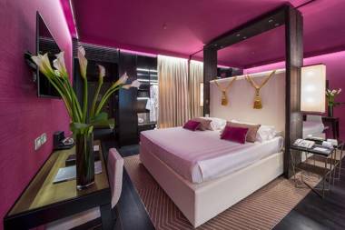 Sina Bernini Bristol