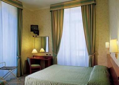Hotel Dina