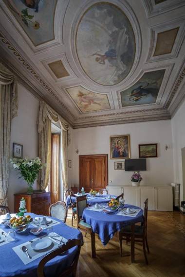 Affreschi Su Roma Luxury B&B