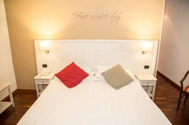 Inn Rome Rooms & Suites