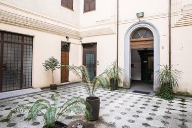 Few Steps From Colosseum