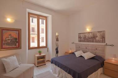 Opera Inn Suites B&B and Apartments