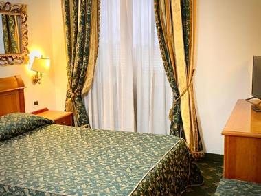 Hotel Champagne Palace - NUOVA GESTIONE