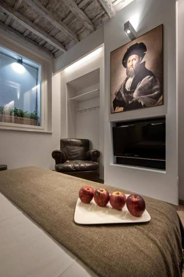 Raffaello Charmsuite