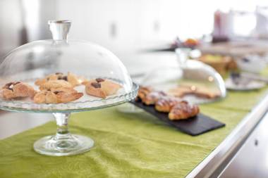 iRooms Forum & Colosseum