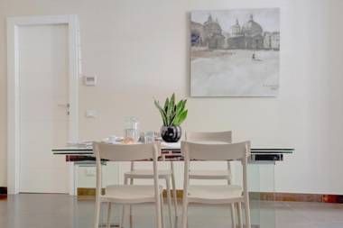 Colosseo Gardens - My Extra Home