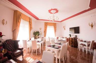 Navona Queen Rooftop