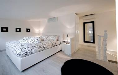 Black And White Suite