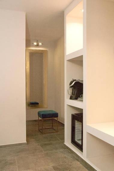 Black And White Suite